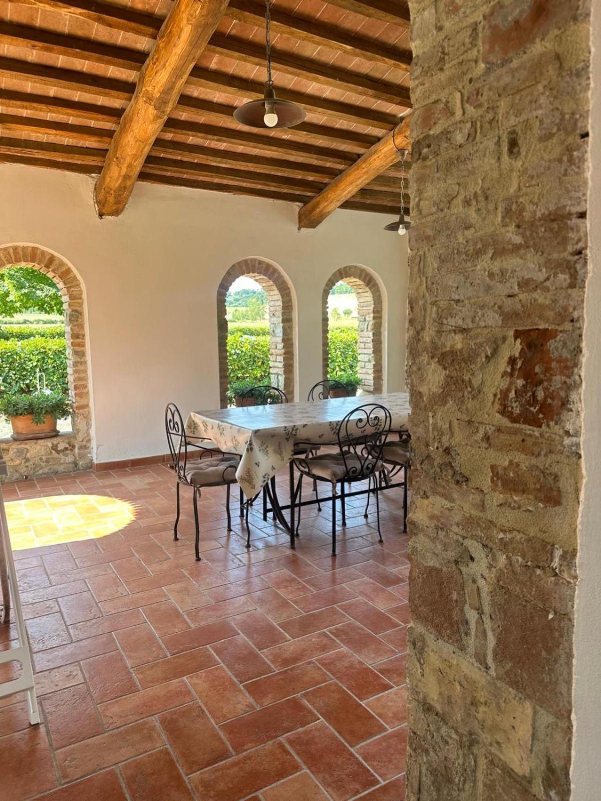 Agriturismo La Peschiera Casole d'Elsa Ngoại thất bức ảnh